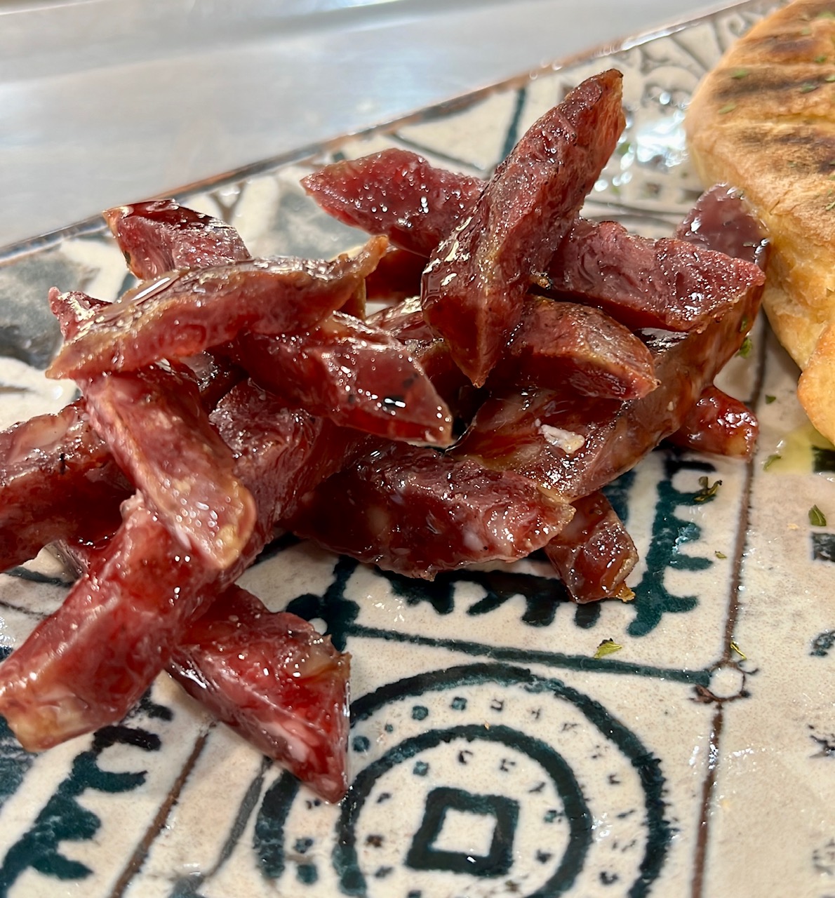 Plato de salchichón ibérico cortado